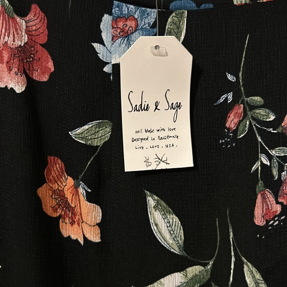 NWT Sadie & Sage side split skirt Size Medium - Picture 2 of 5